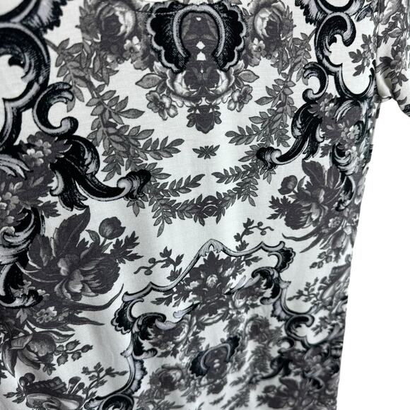 Disney Cinderella Modern Princess Collection By Coco Rocha Short Sleeve Top Sz S - Picture 3 of 5